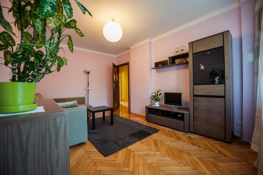 Apartament Eliza W Skawinie Apartment Skawina Bagian luar foto